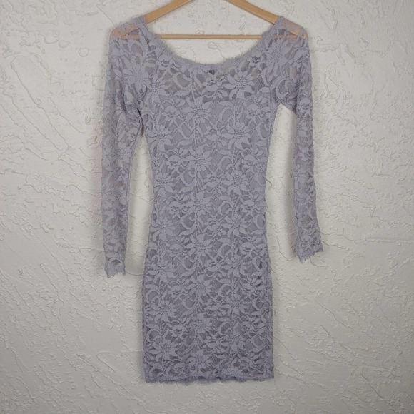 Lavender Lace Bodycon Stretch Dress - Picture 2 of 6